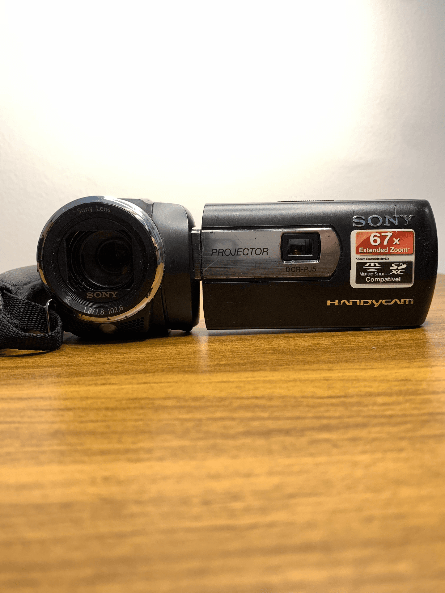 Filmadora Sony Handycam DCR PJ5 — foto 1