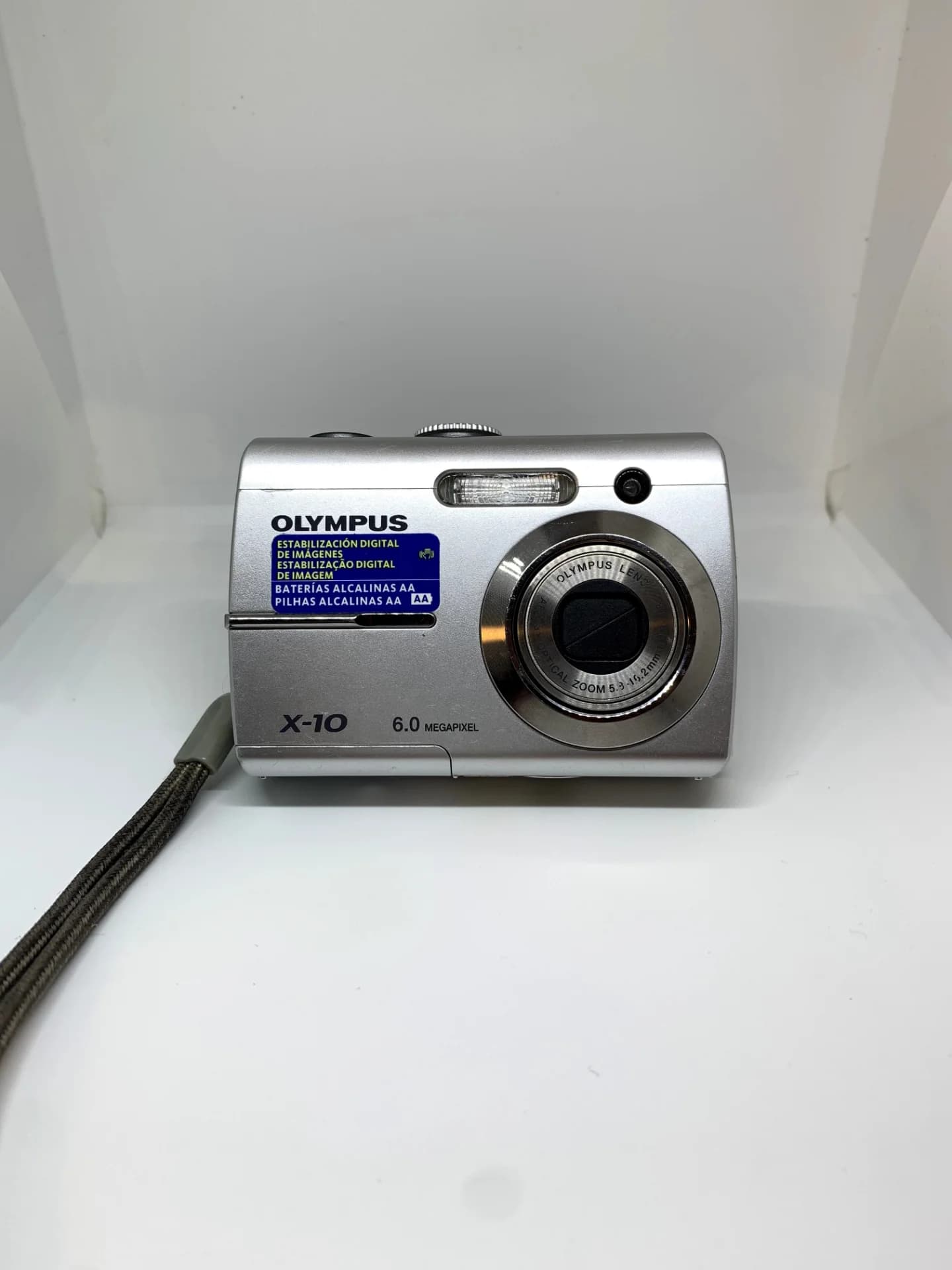 Olympus X-10 - Câmera Digital