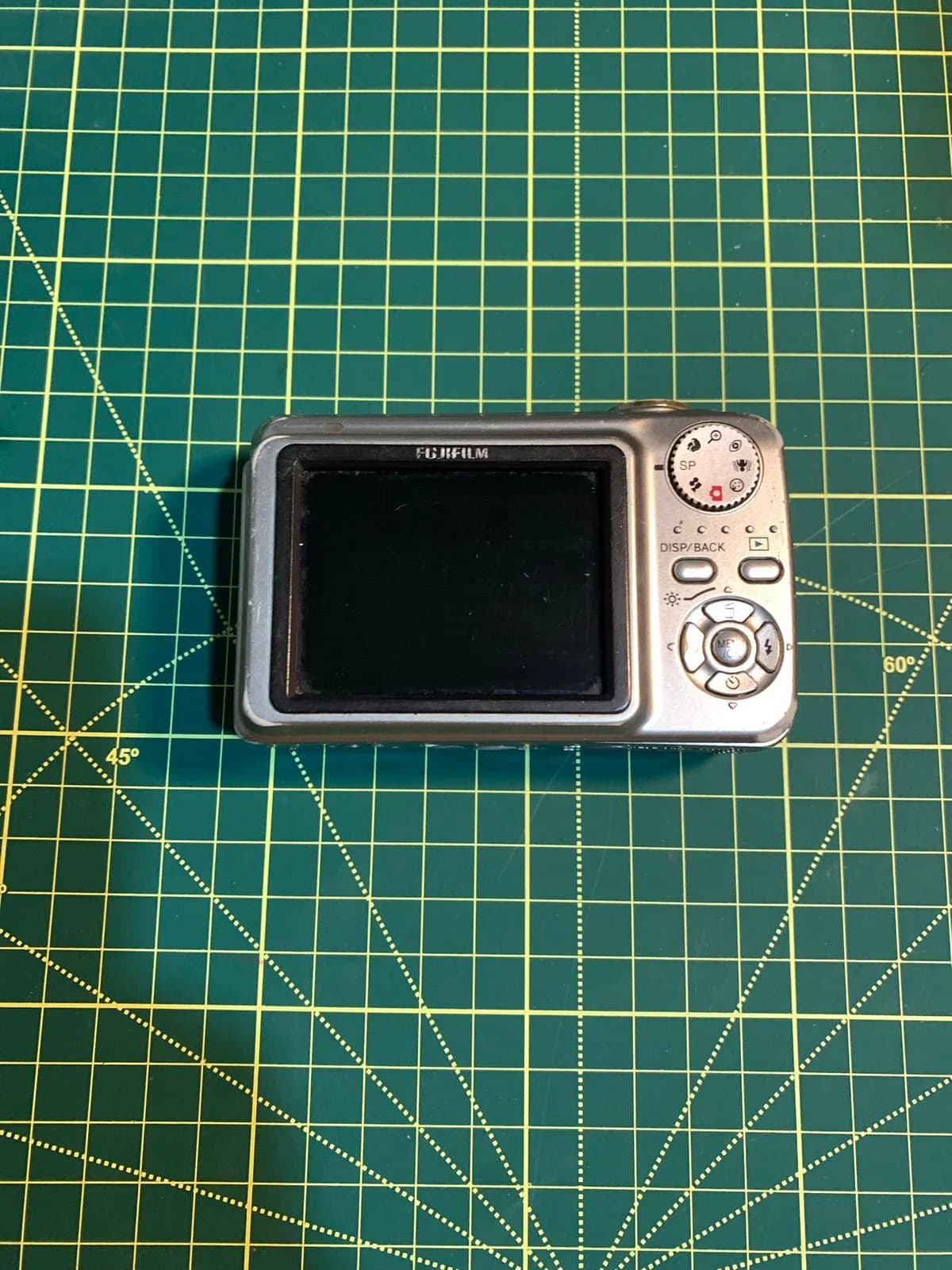 Câmera digital Fujifilm FinePix A900 — verso