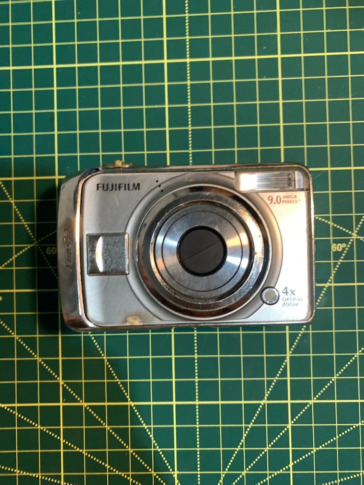 Câmera digital Fujifilm FinePix A900